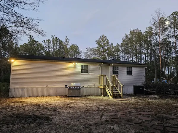 $189,000 | 181 Drury Lane, Hortense, GA 31543