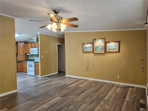 $189,000 | 181 Drury Lane, Hortense, GA 31543