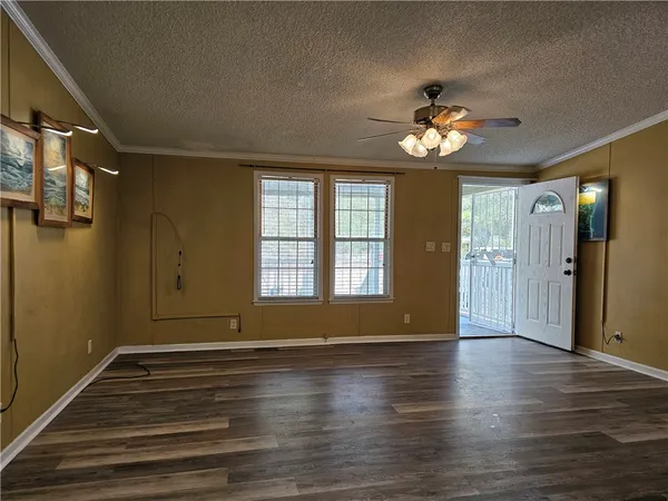 $189,000 | 181 Drury Lane, Hortense, GA 31543