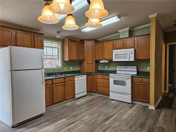 $189,000 | 181 Drury Lane, Hortense, GA 31543