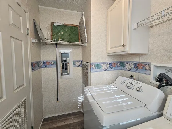 $189,000 | 181 Drury Lane, Hortense, GA 31543