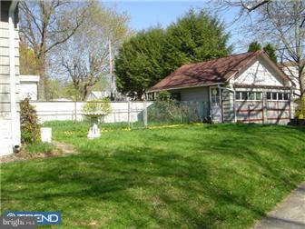 200 Yale Road Audubon, NJ 08106 - Photo 3 of 11 Exterior Back