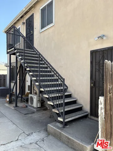 $1,650 | 818 East Nutwood Street, Unit 818 1/4, Inglewood, CA 90301