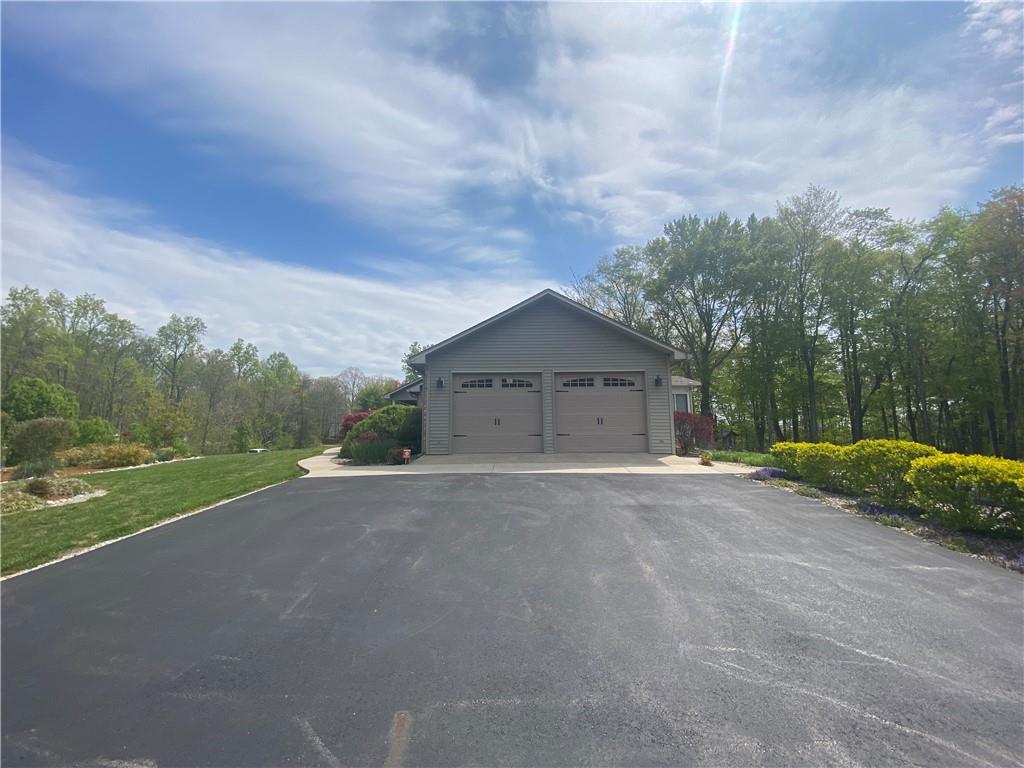 3045 Grange Hall Road Northeast Corydon, IN 47112 - Photo 4 of 34 Gallery Image 4