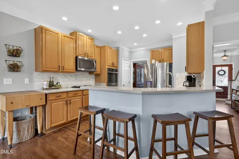 $649,900 | 9805 Rockledge Drive, Raleigh, NC 27617