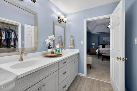 $649,900 | 9805 Rockledge Drive, Raleigh, NC 27617