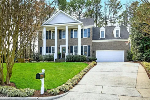$649,900 | 9805 Rockledge Drive, Raleigh, NC 27617