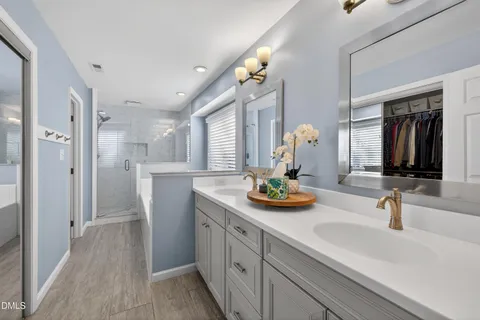 $649,900 | 9805 Rockledge Drive, Raleigh, NC 27617