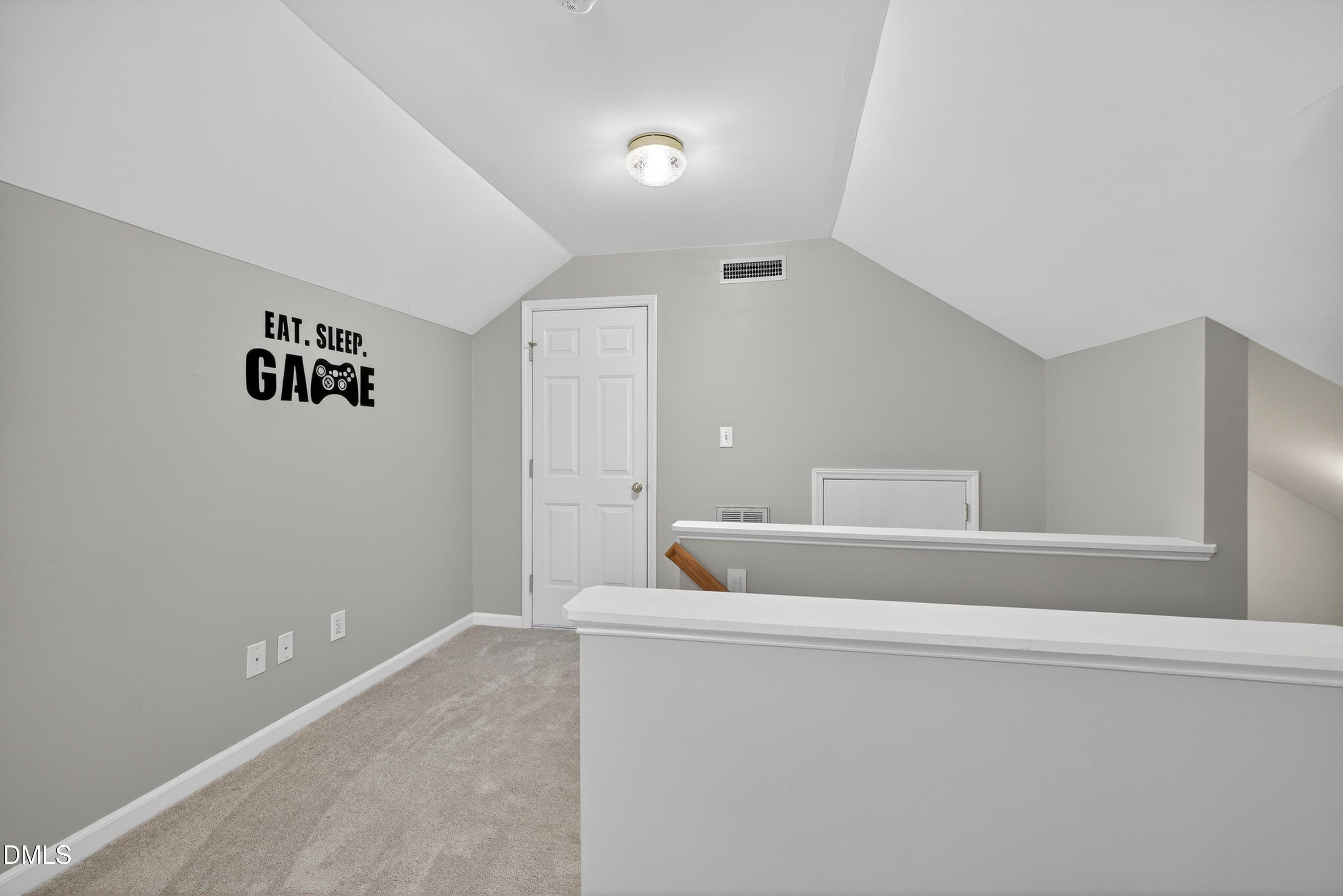 9805 Rockledge Drive Raleigh, NC 27617 - Photo 41 of 54 Scene-51