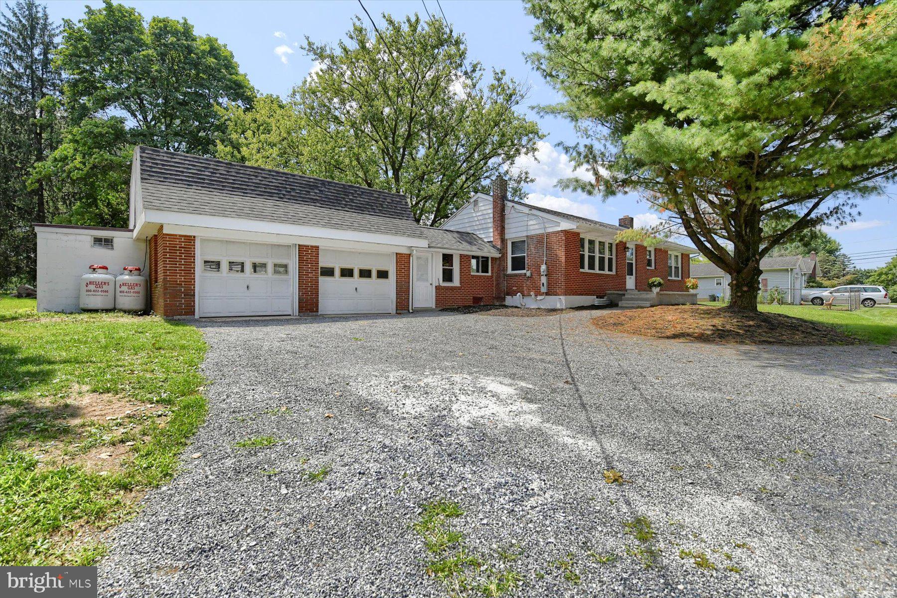190 Trail Road Hershey, PA 17033 - Photo 2 of 31 Gallery Image 2