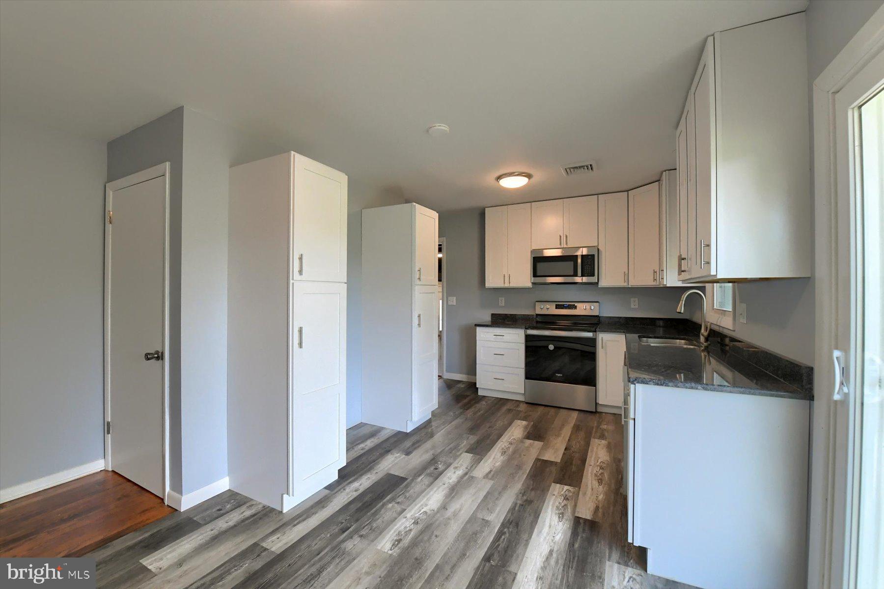 190 Trail Road Hershey, PA 17033 - Photo 5 of 31 Gallery Image 5