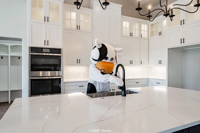 $574,900 | 125 Kleingrass Road, Abilene, TX 79606