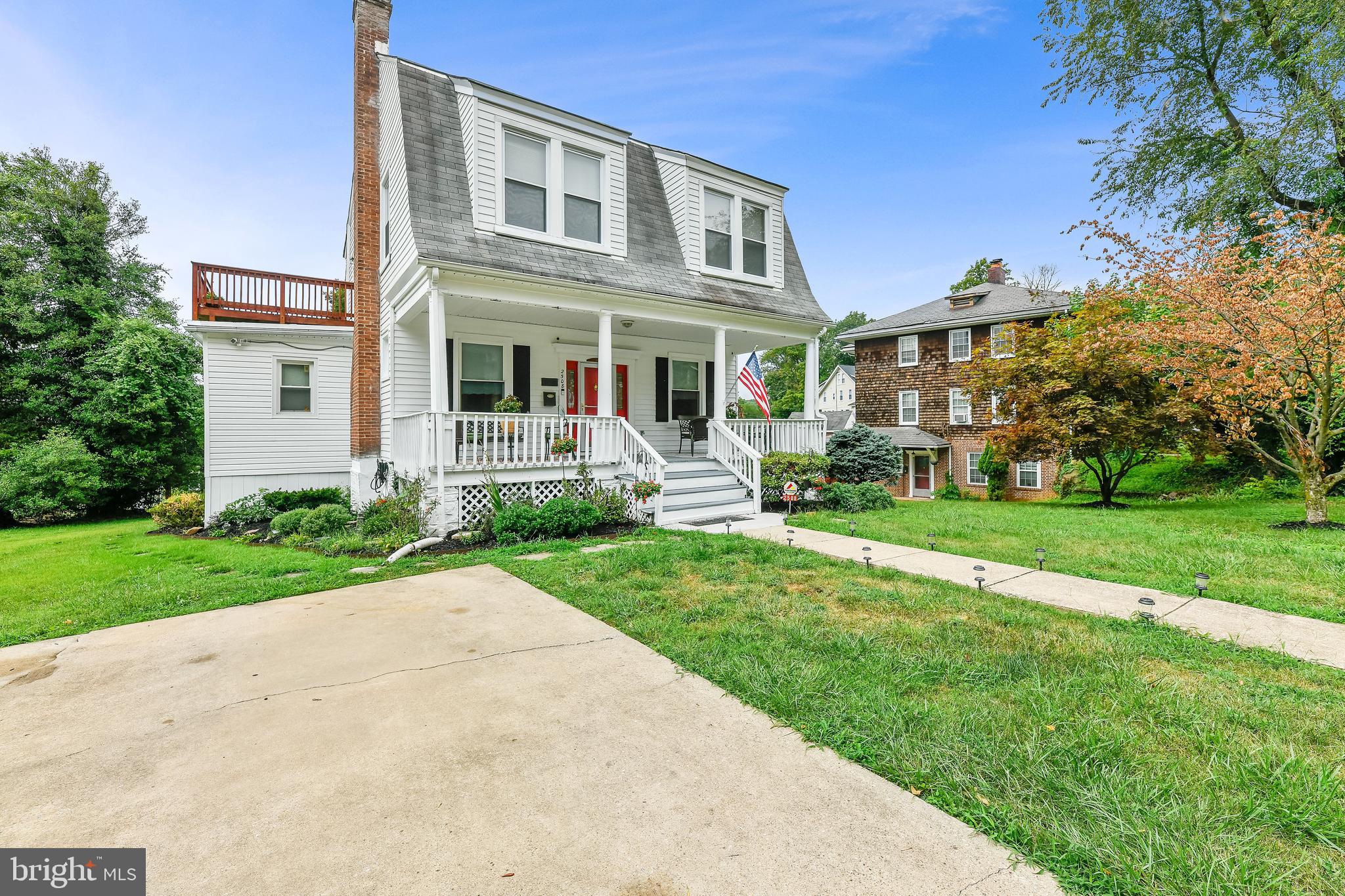 2508 Queen Anne Road Baltimore, MD 21216 - Photo 2 of 14 Exterior Front Driveway