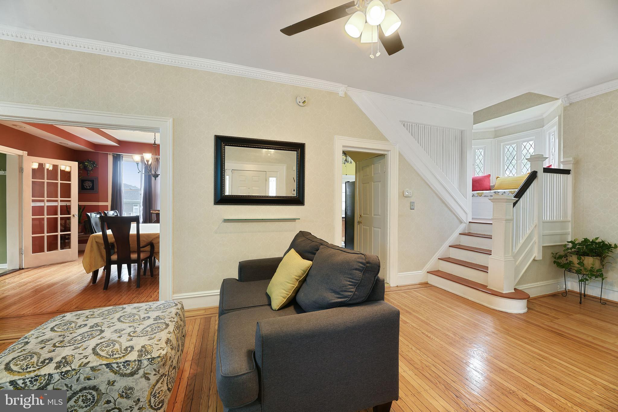 2508 Queen Anne Road Baltimore, MD 21216 - Photo 4 of 14 Living Room