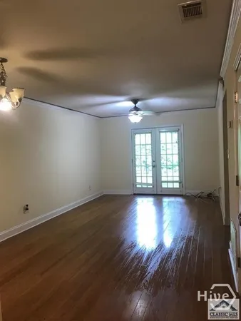 $1,500 | 1055 Baxter Street, Unit 408, Athens, GA 30606