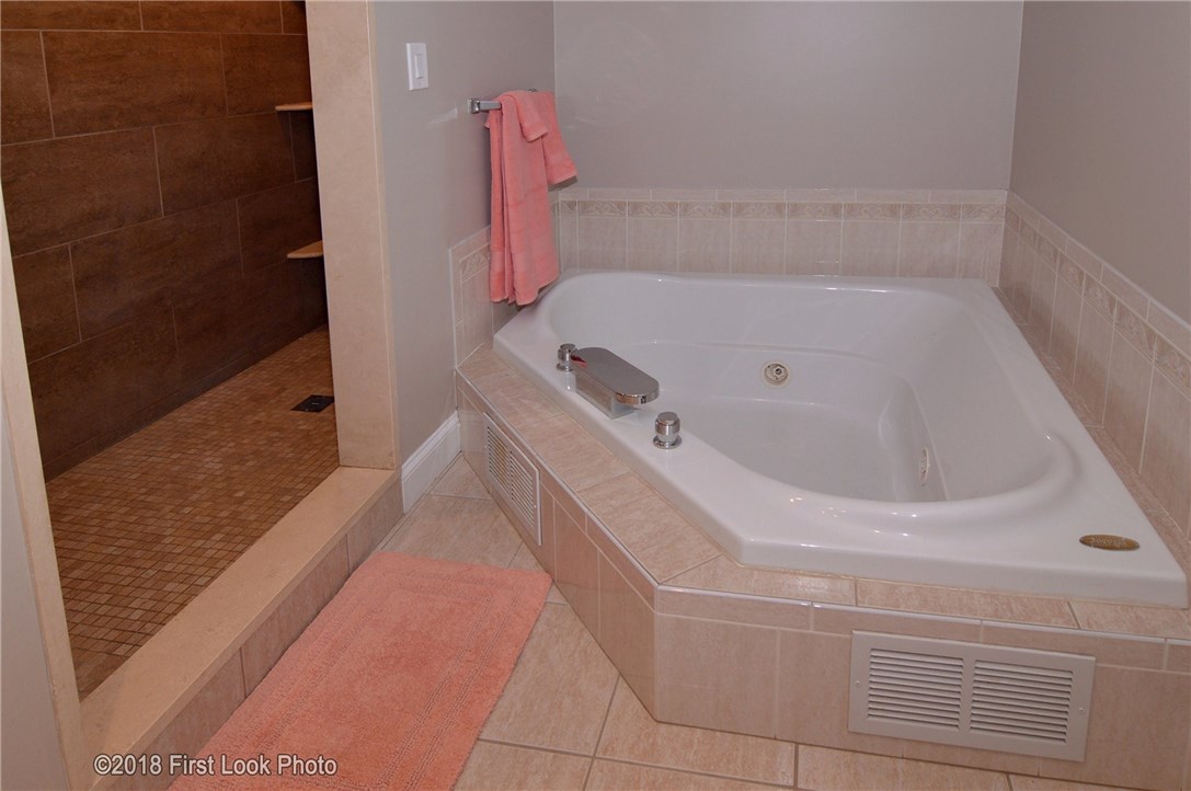 511 Cooper Road Glocester, RI 02814 - Photo 19 of 37