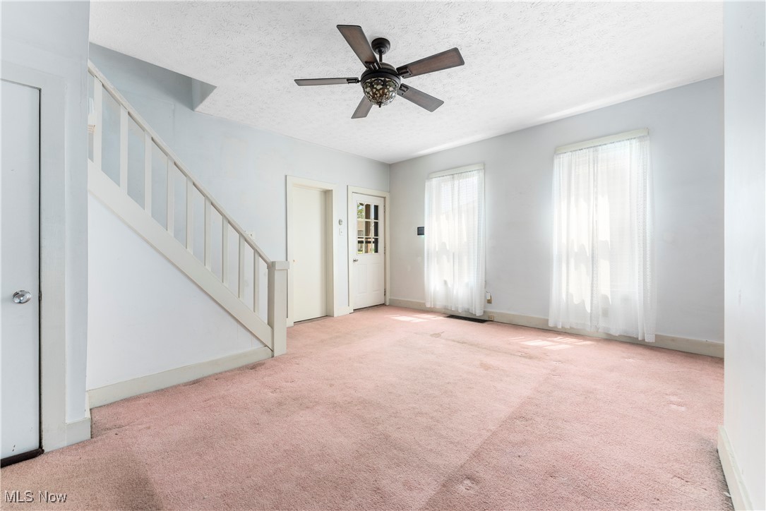 810 Walnut Road Southeast Massillon, OH 44646 - Photo 3 of 29 Gallery Image 3