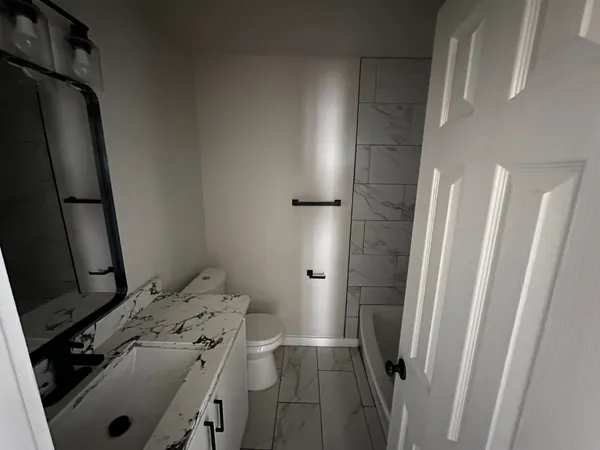 $1,600 | 1410 West Braker Lane, Unit A, Austin, TX 78758