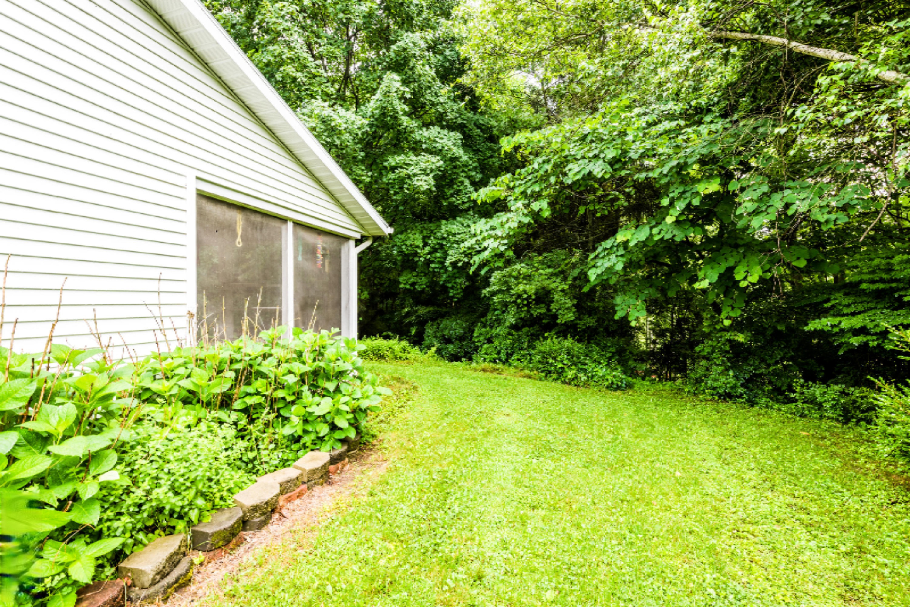 1305 Briar Road Niles, MI 49120 - Photo 33 of 37 Briar-111