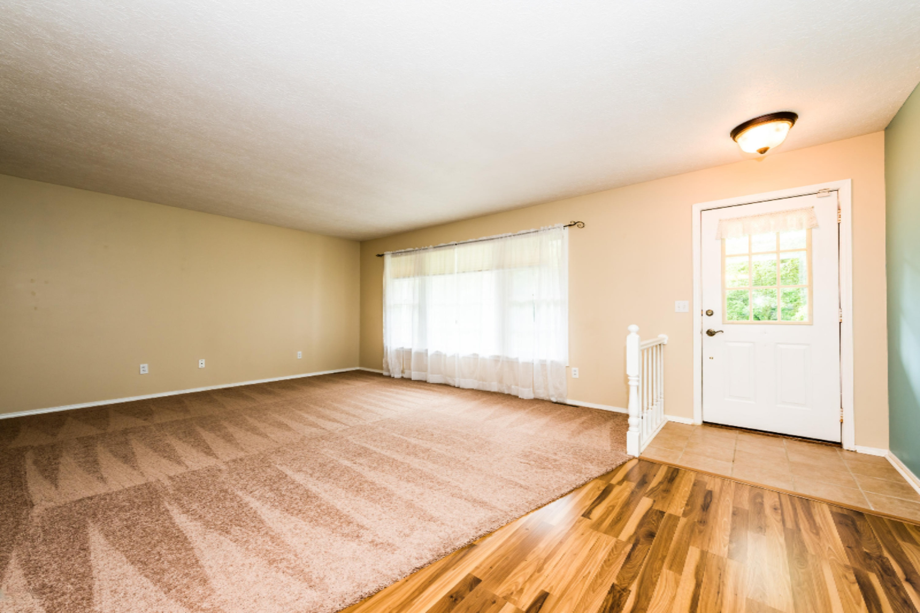1305 Briar Road Niles, MI 49120 - Photo 5 of 37 Briar-116