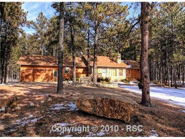 13595 Homestead Road Colorado Springs, CO 80908 - Photo 1 of 16 Gallery Image 1