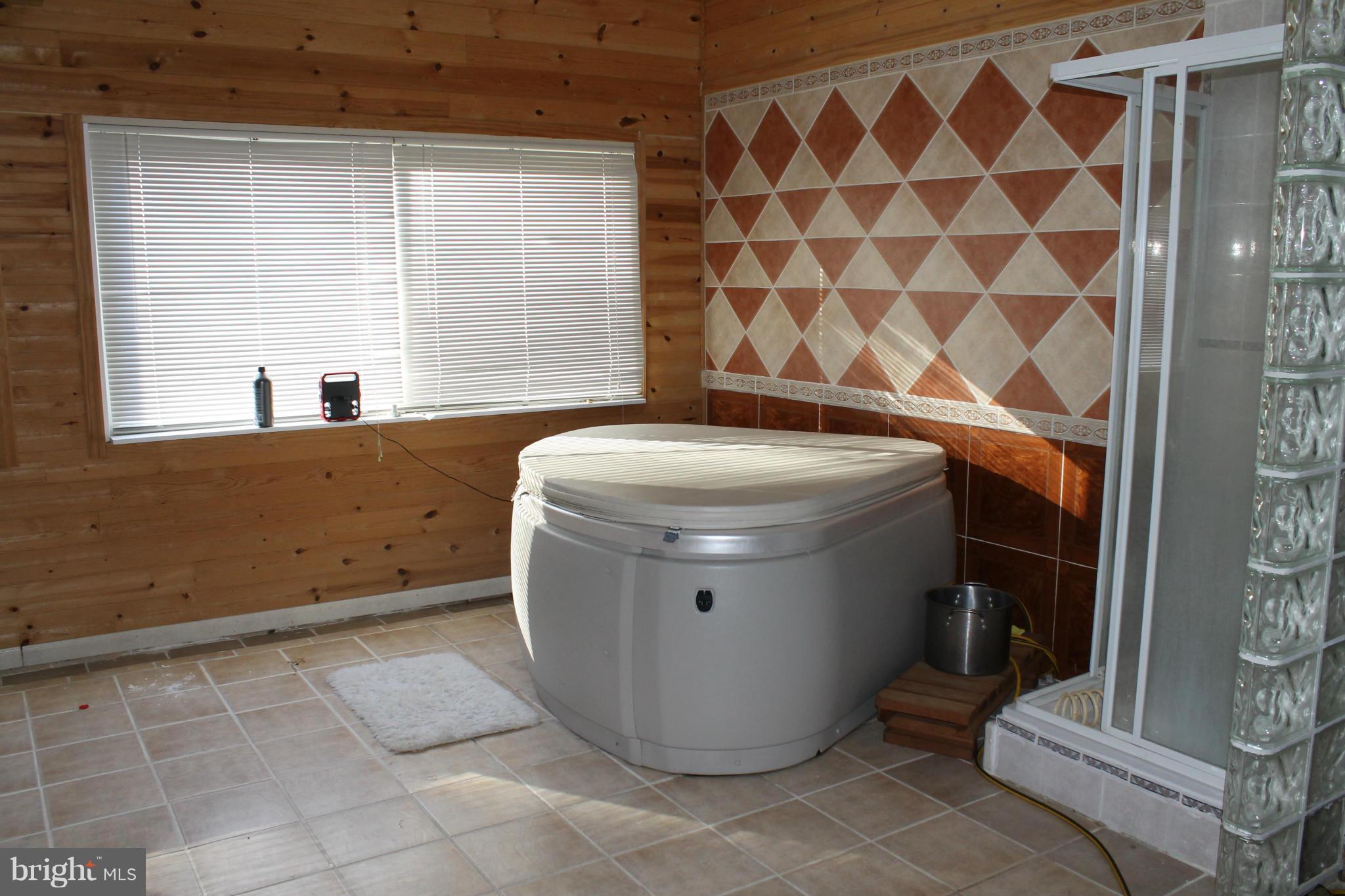 17601 Norwood Road Sandy Spring, MD 20860 - Photo 12 of 26 Interior (General)