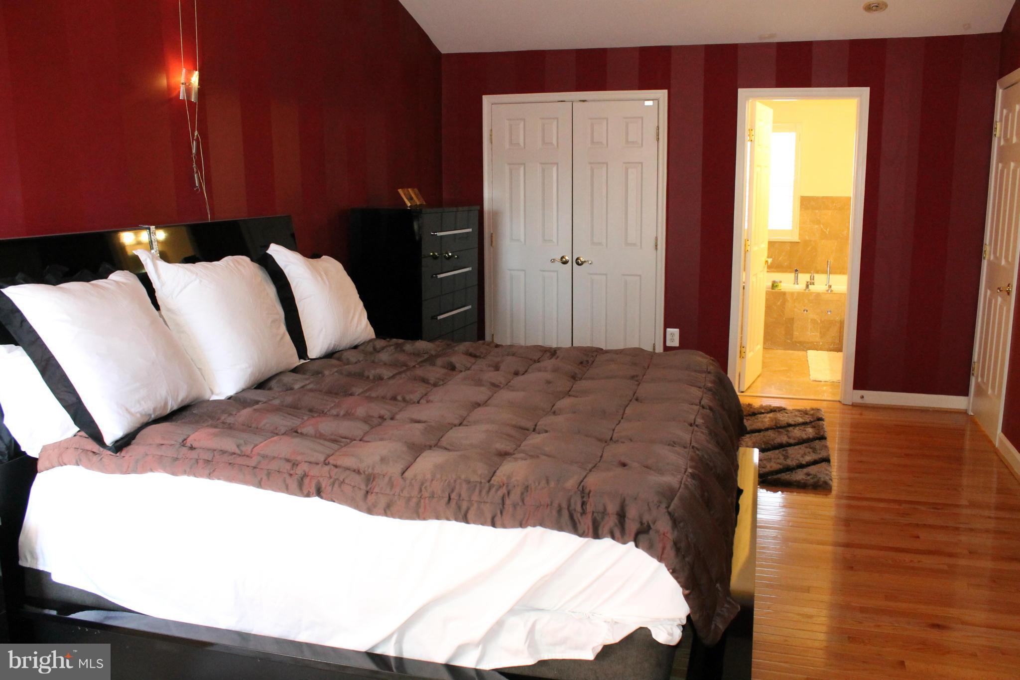 17601 Norwood Road Sandy Spring, MD 20860 - Photo 15 of 26 Bedroom (Master)