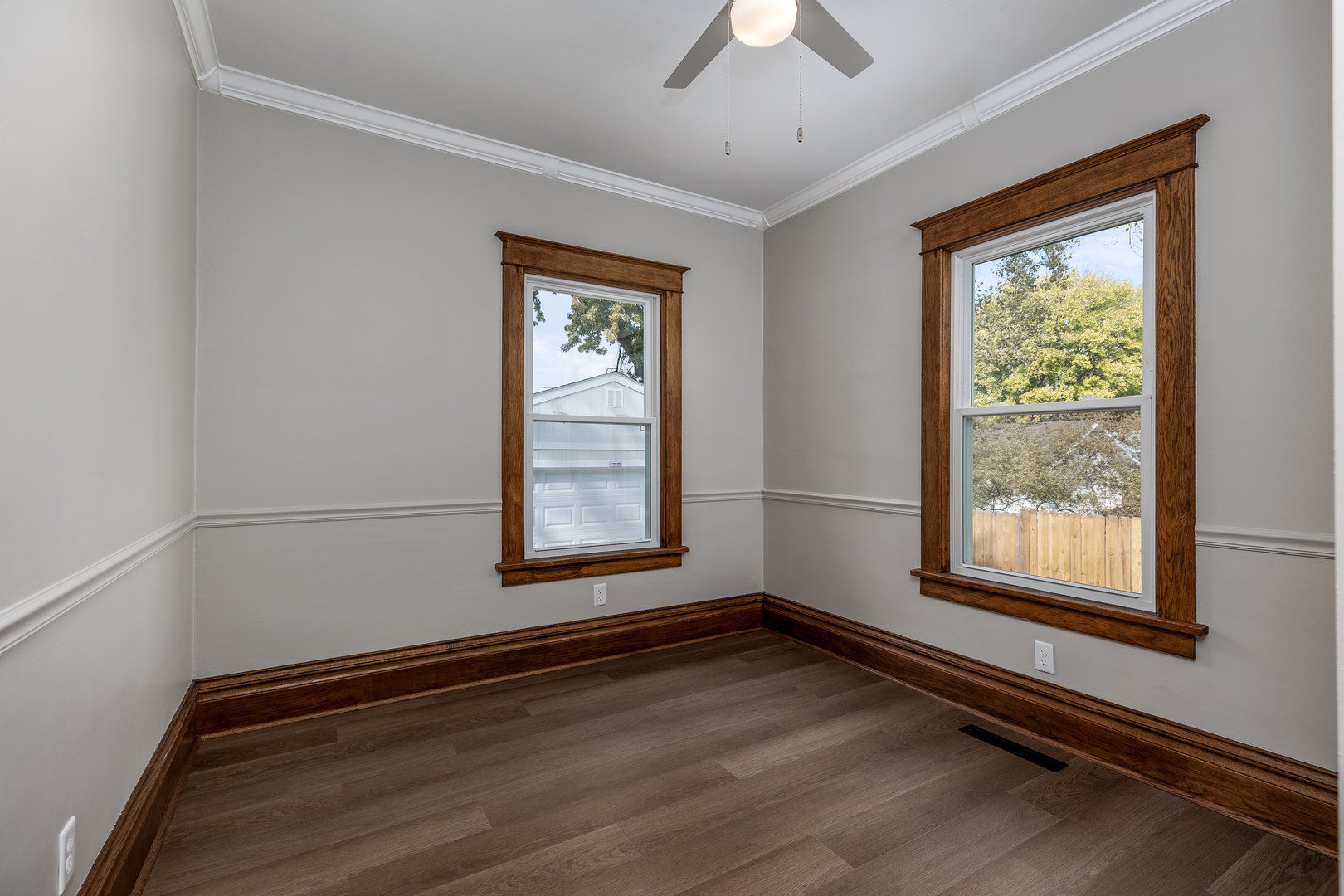 643 State Street Ottawa, IL 61350 - Photo 12 of 31 Gallery Image 12