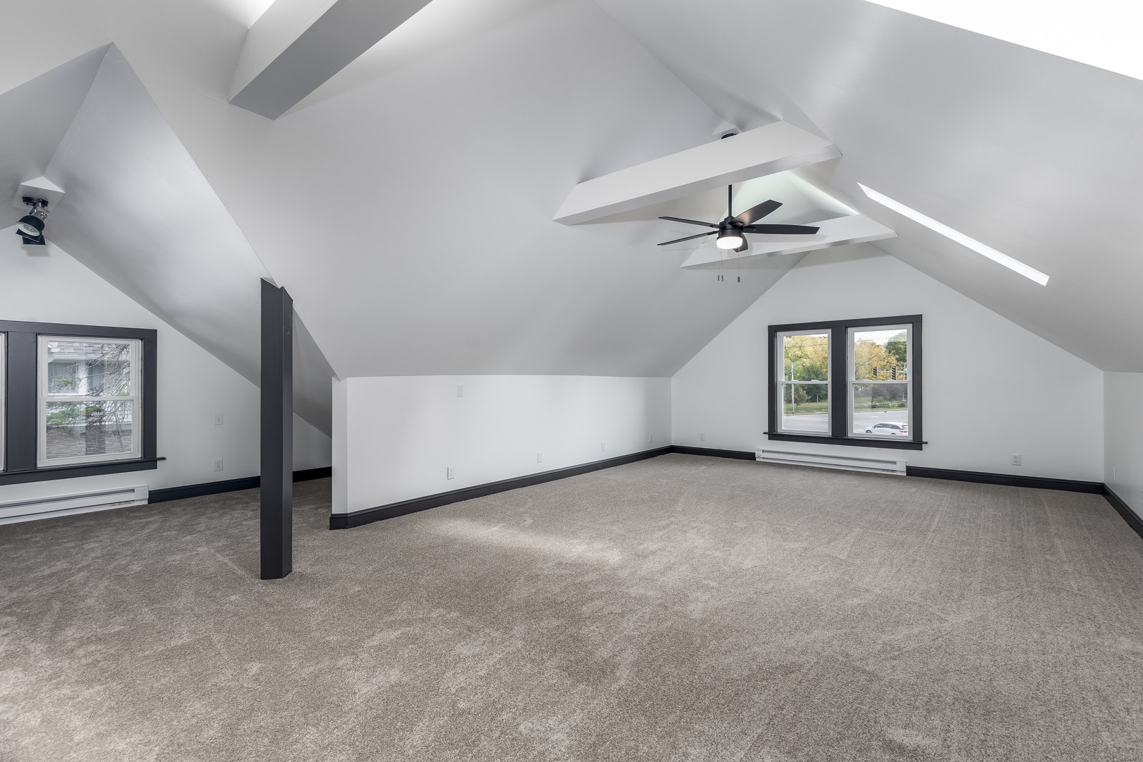 643 State Street Ottawa, IL 61350 - Photo 15 of 31 Gallery Image 15