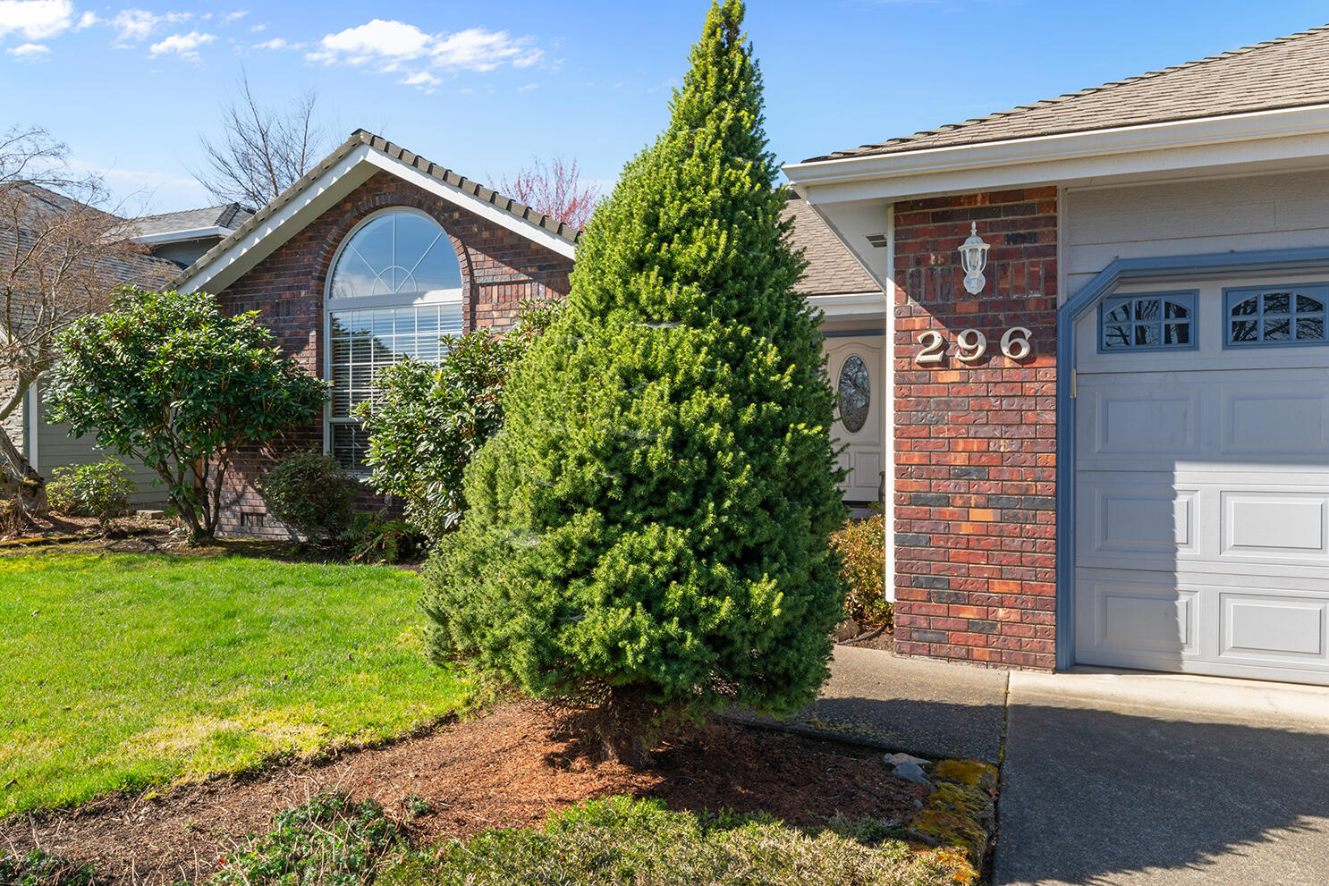 296 Brandon Street Central Point, OR 97502 - Photo 27 of 30 DSC_7674