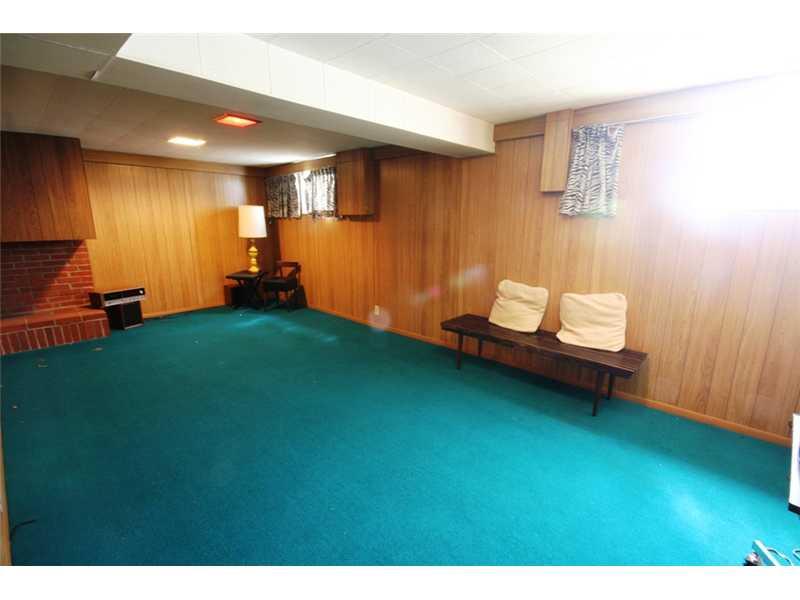 1524 Greentree Road Pittsburgh, PA 15220 - Photo 16 of 24 Den/Family/Great Room. The Retro Gameroom in the Lower Level
