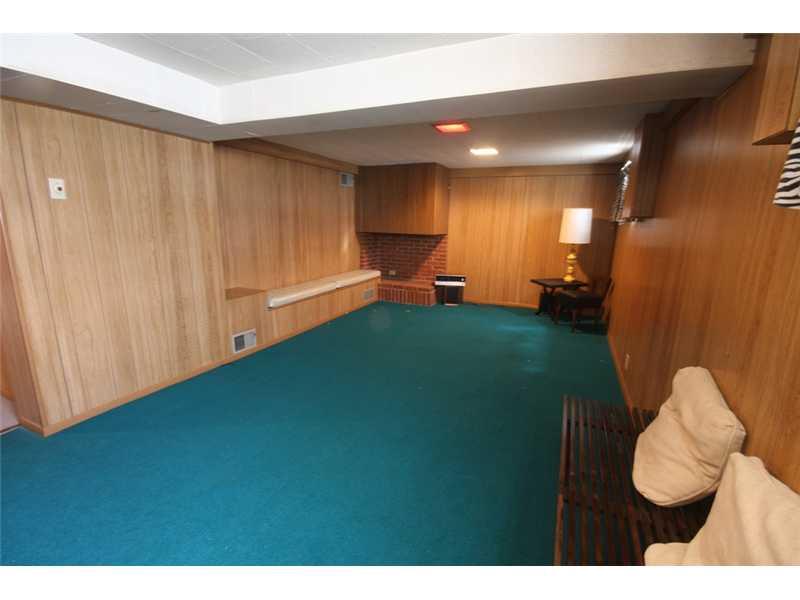 1524 Greentree Road Pittsburgh, PA 15220 - Photo 18 of 24 Basement/Game Room.