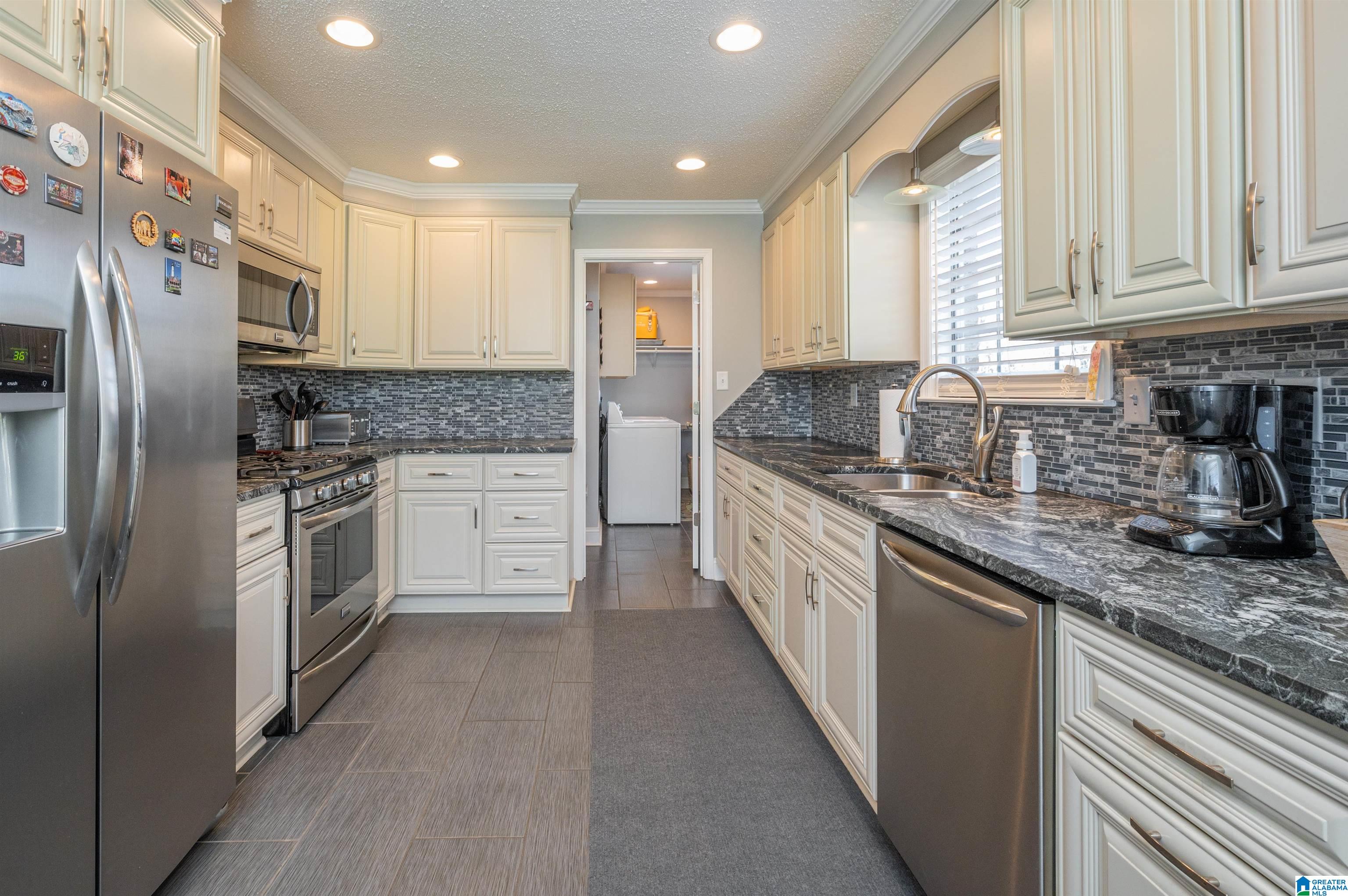 1309 Potter Road Bessemer, AL 35020 - Photo 13 of 50
