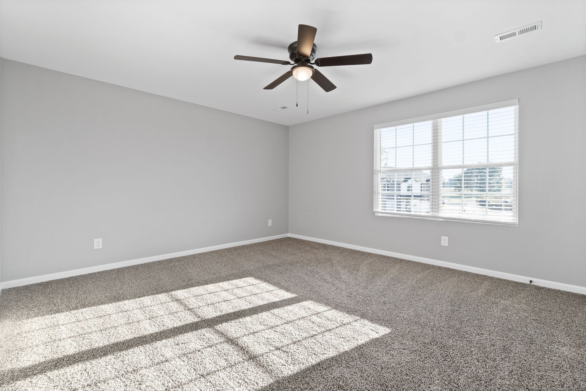 2186 Peachers Mill Road, Unit A7 Clarksville, TN 37042 - Photo 11 of 15 a view of an empty room and window