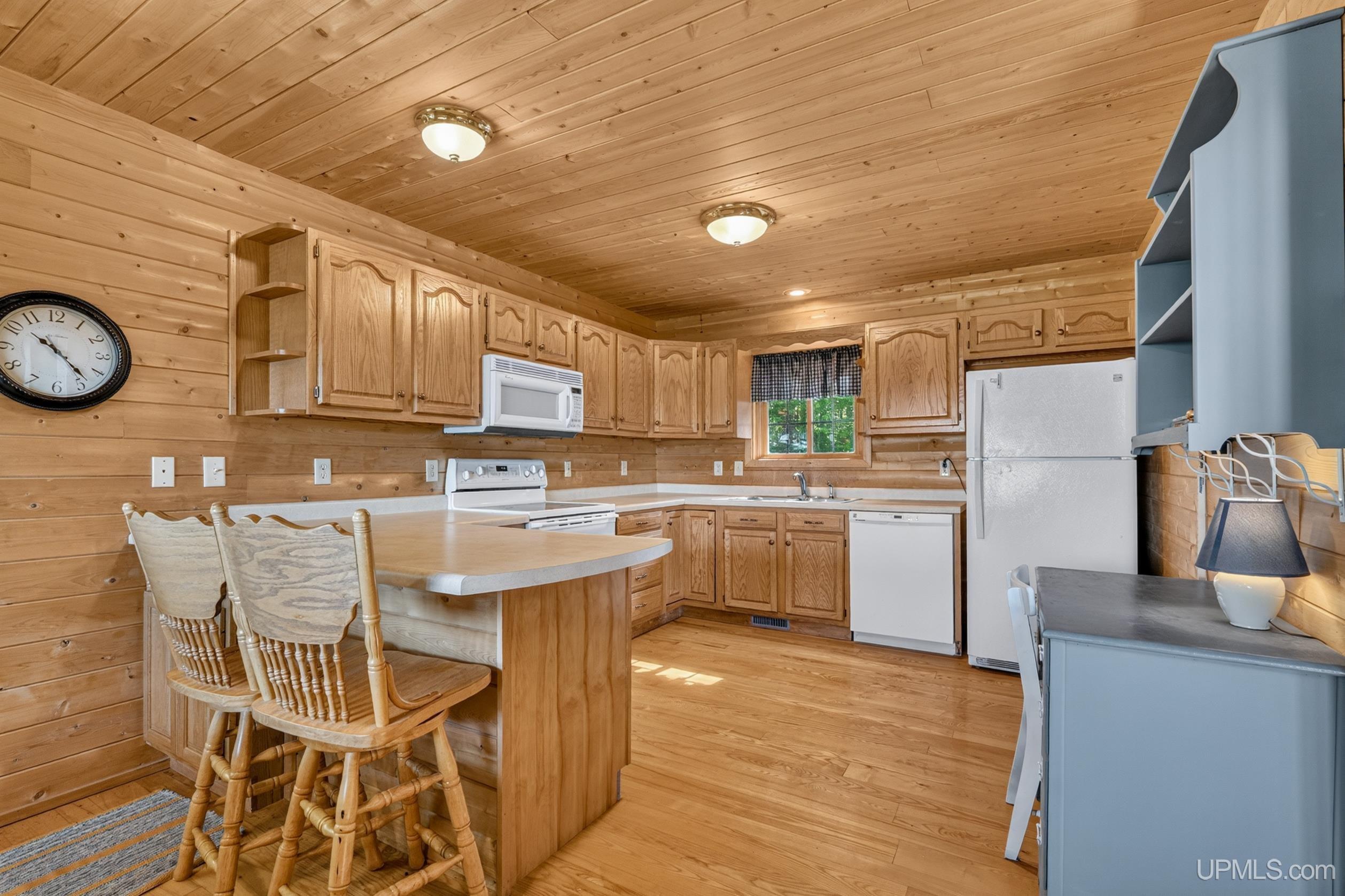 8931 25 Rd Garden Garden, MI 49835 - Photo 23 of 61