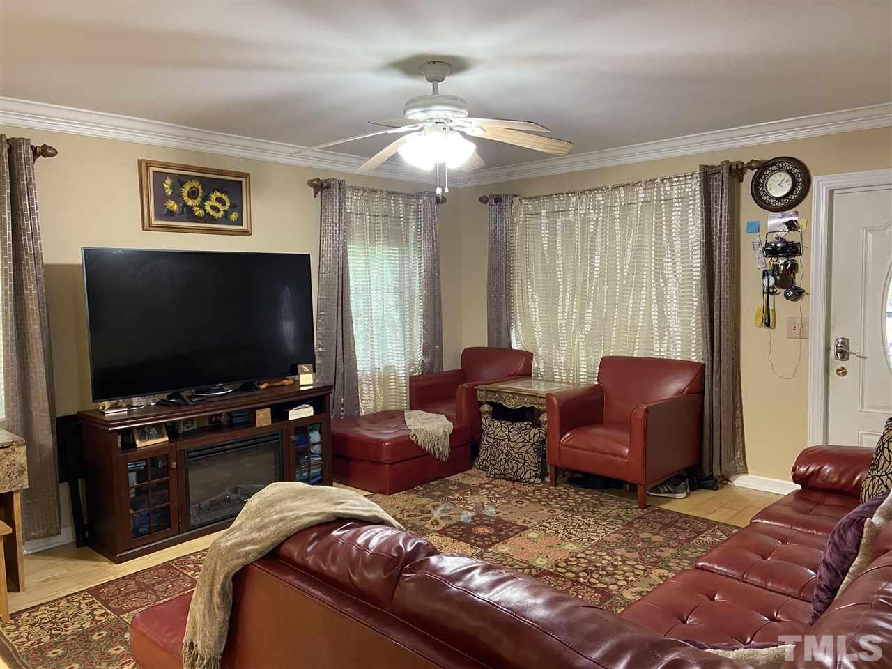 2419 Dorety Place Raleigh, NC 27604 - Photo 3 of 8