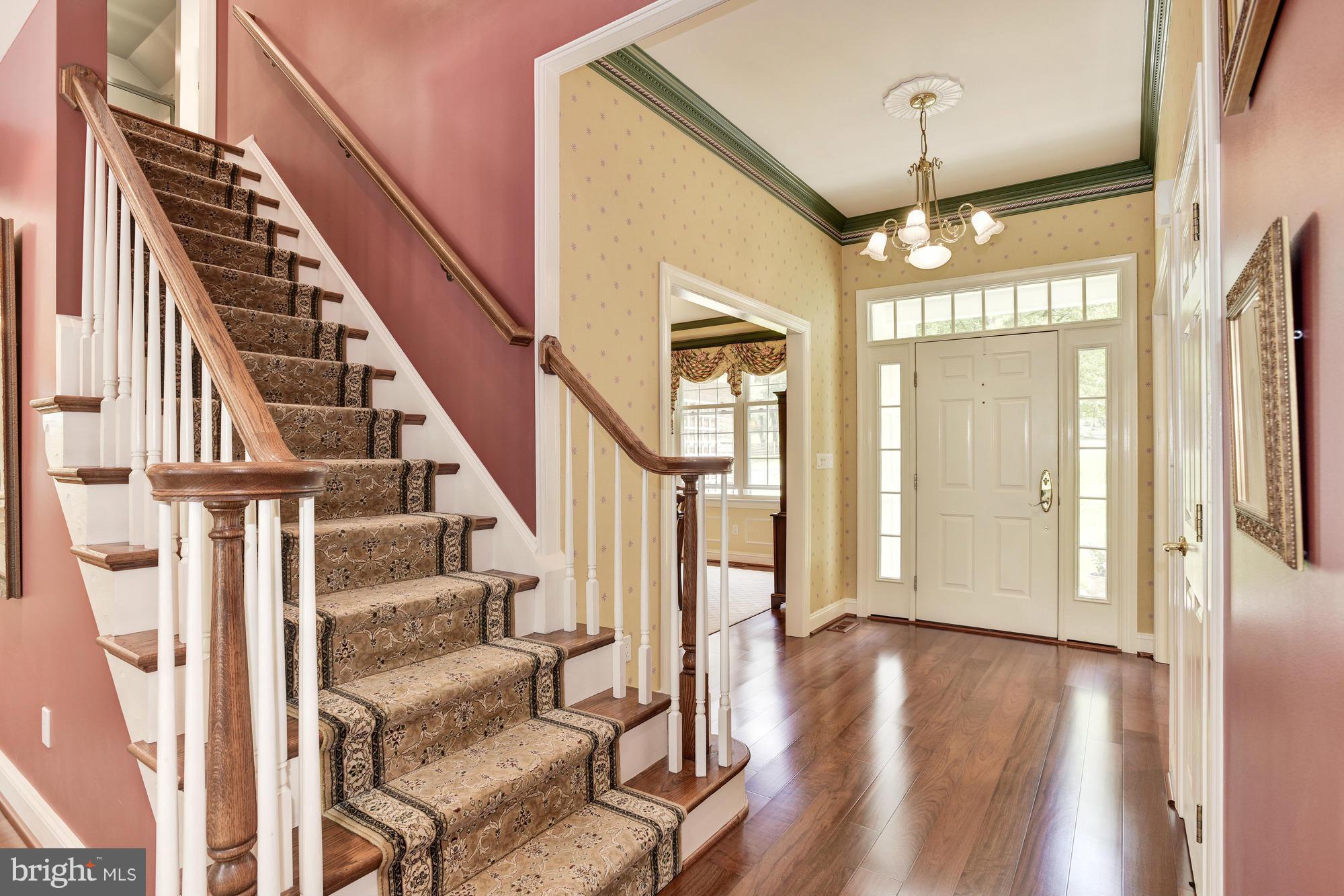 293 Bell Road Westminster, MD 21158 - Photo 3 of 28 Foyer