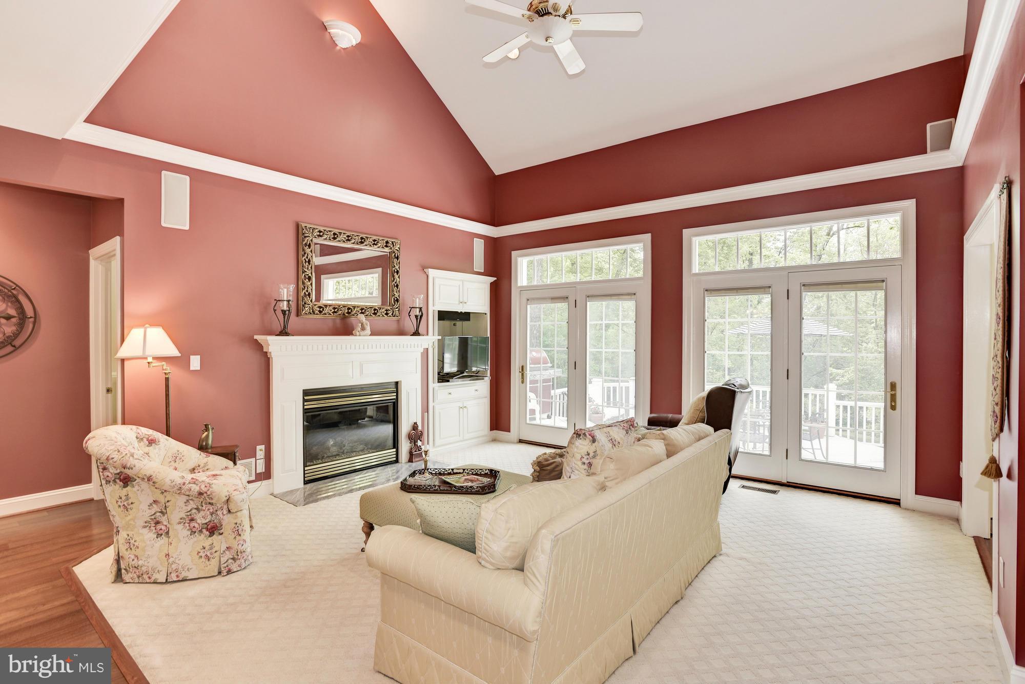 293 Bell Road Westminster, MD 21158 - Photo 9 of 28 Living Room