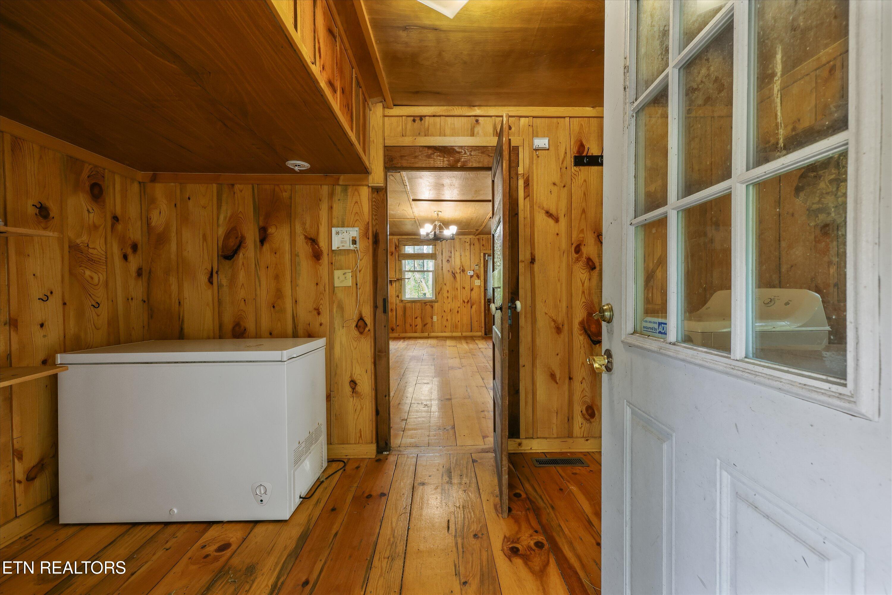 107 Mt Luke Road Townsend, TN 37882 - Photo 9 of 41 Entryway / Utility Room / Laundry Combo