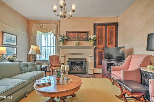 $749,900 | 1549 Highway 126, Bristol, TN 37620