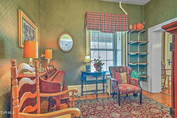 $749,900 | 1549 Highway 126, Bristol, TN 37620