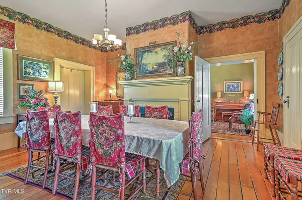 $749,900 | 1549 Highway 126, Bristol, TN 37620