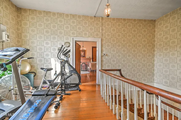 $749,900 | 1549 Highway 126, Bristol, TN 37620