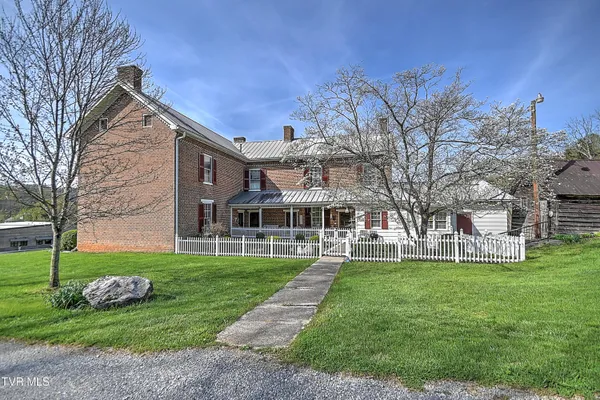 $749,900 | 1549 Highway 126, Bristol, TN 37620