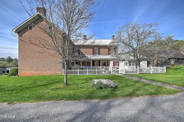 $749,900 | 1549 Highway 126, Bristol, TN 37620