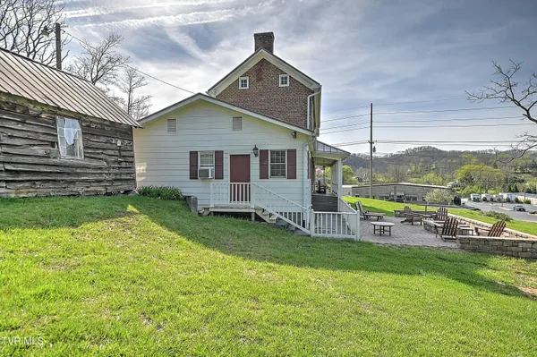 $749,900 | 1549 Highway 126, Bristol, TN 37620