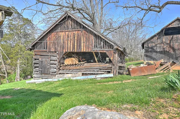 $749,900 | 1549 Highway 126, Bristol, TN 37620