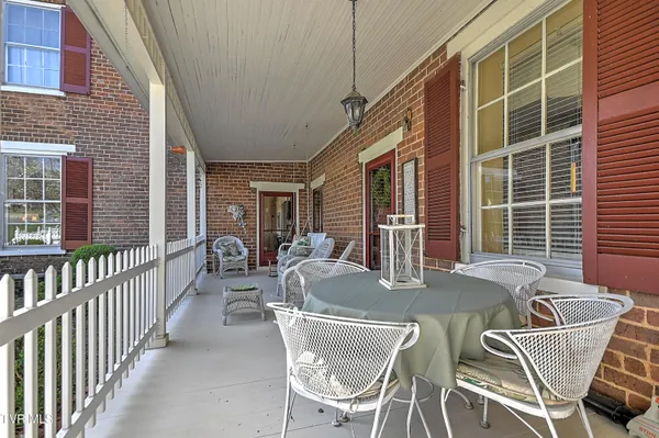 $749,900 | 1549 Highway 126, Bristol, TN 37620