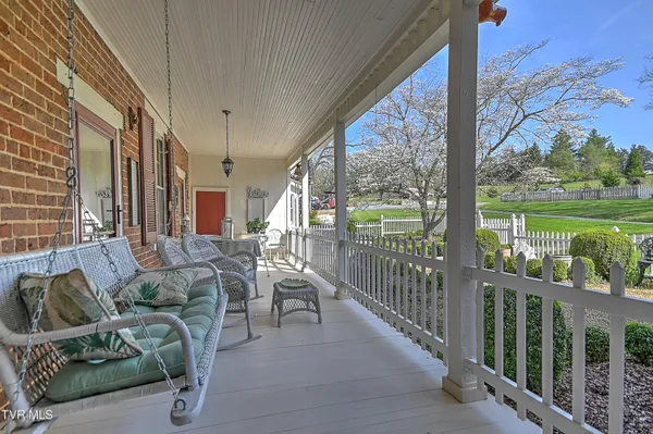 $749,900 | 1549 Highway 126, Bristol, TN 37620