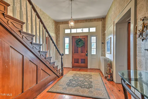 $749,900 | 1549 Highway 126, Bristol, TN 37620